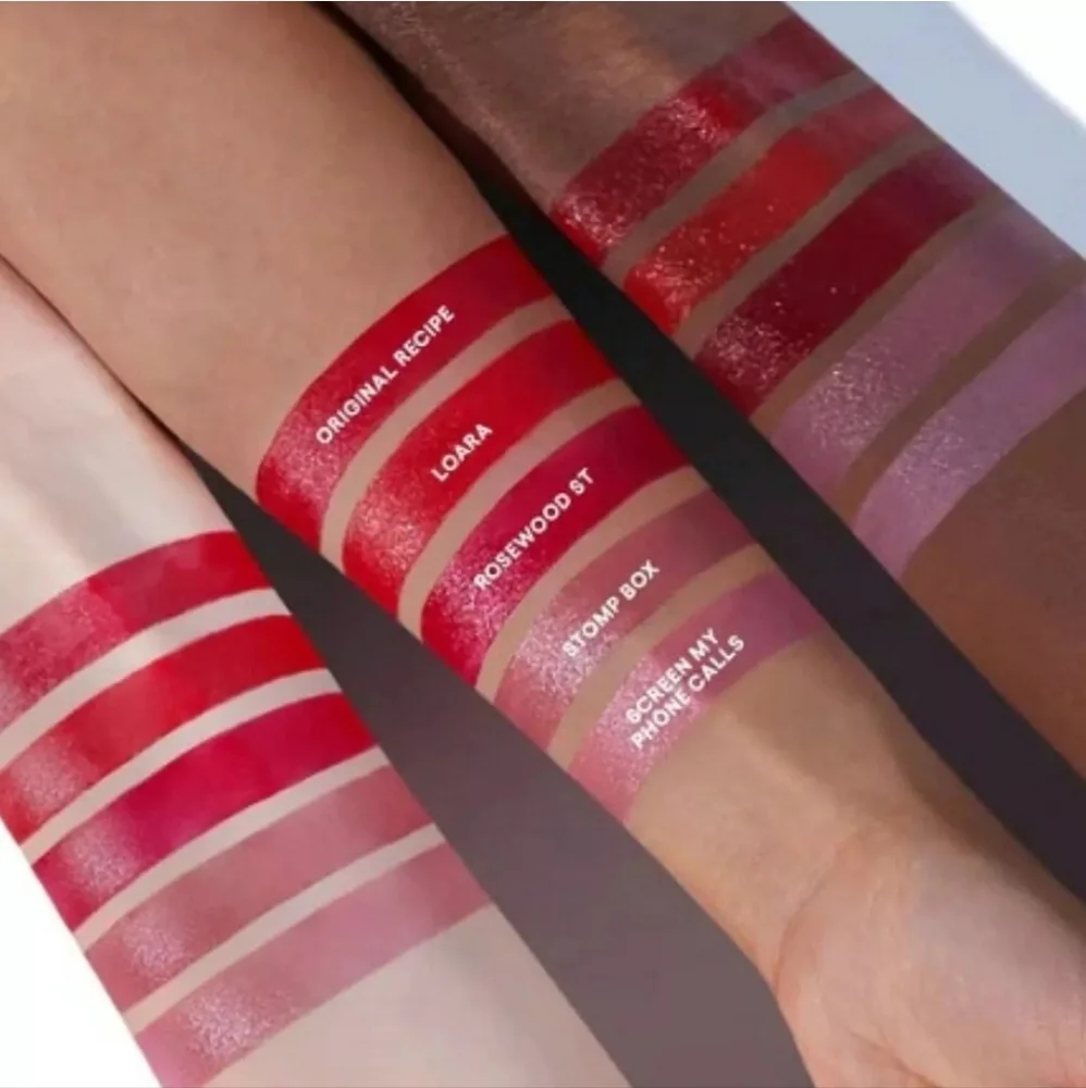 GXVE BY GWEN STEFANI Anaheim Shine High Performance Satin Lipstick LOARA
